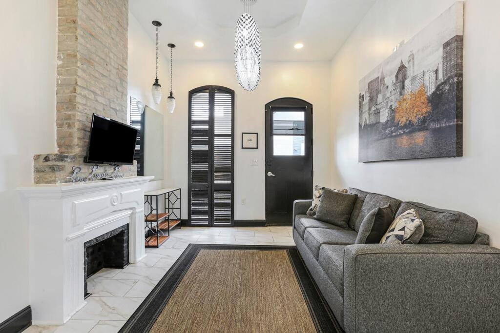 Sleep 10 Next To Superdome And Downtown Villa นิวออร์ลีนส์ ภายนอก รูปภาพ